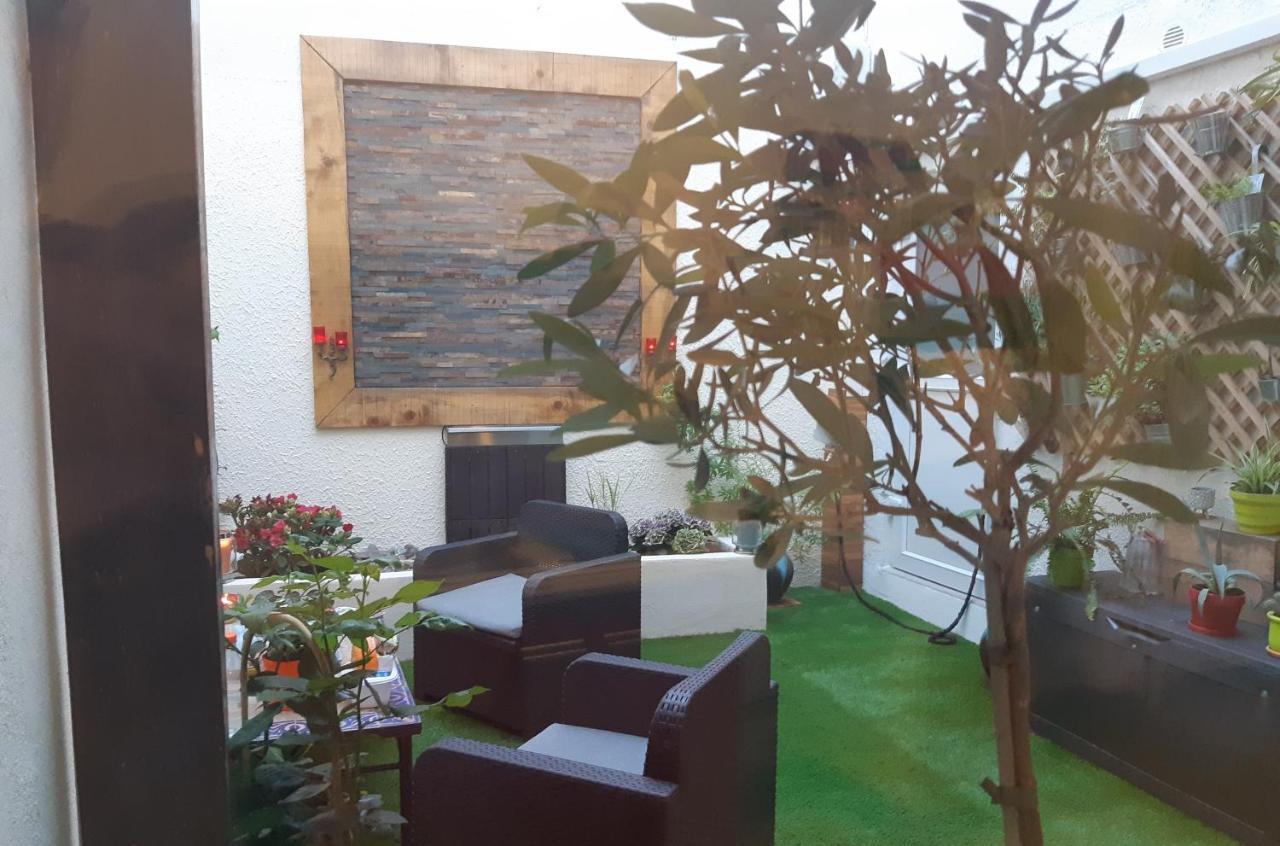 Suite Privee Bed And Breakfast Nîmes Exterior foto