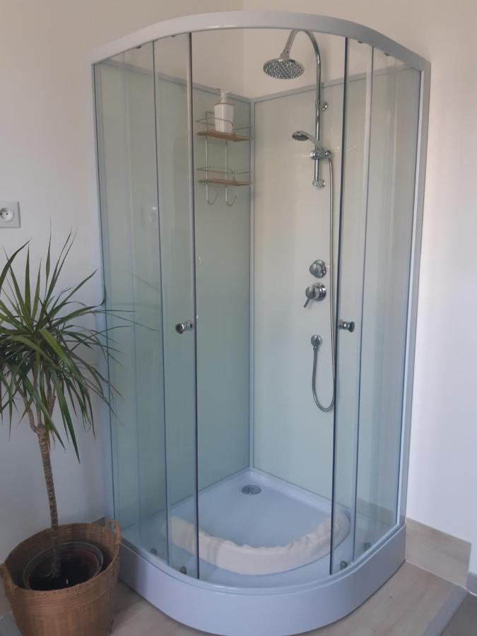 Suite Privee Bed And Breakfast Nîmes Exterior foto